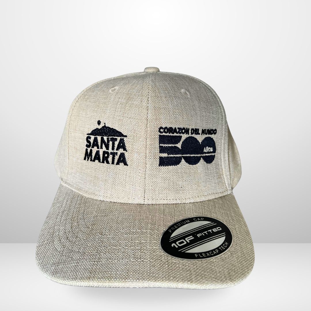 Gorra Conmemorativa 500 Años – Beige vintage con Bordado Negro