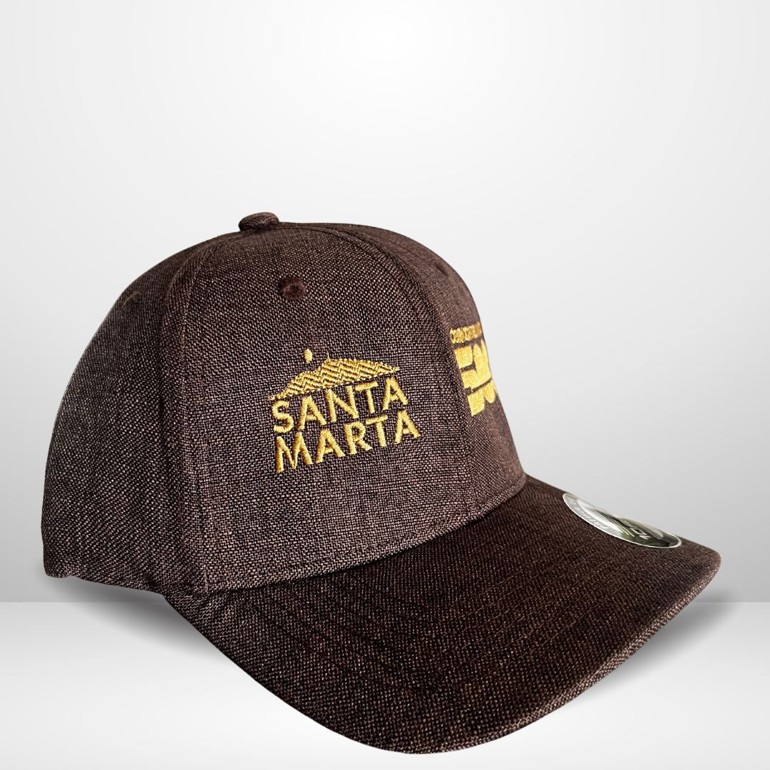 Gorra Conmemorativa 500 Años – Marrón con Bordado Dorado
